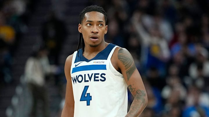 Minnesota Timberwolves v Golden State Warriors