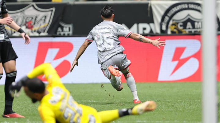 Bernabei participou de dois gols do Internacional na Arena MRV