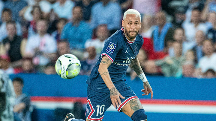 Com apenas 13 gols, Neymar fez em 2021/222 a pior temporada desde que chegou ao futebol europeu Com apenas 13 gols, Neymar fez em 2021/222 a pior temporada desde que chegou ao futebol europeu