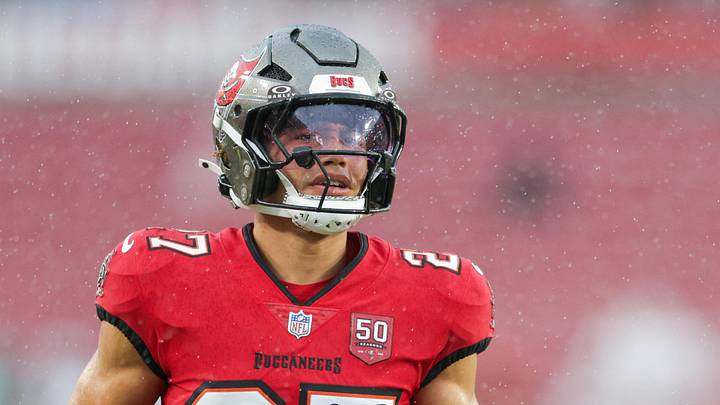 Tampa Bay Buccaneers cornerback Zyon McCollum (27) warms up before a preseason game against the Tennessee Titans