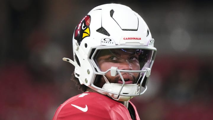 Arizona Cardinals quarterback Kyler Murray (1) warms up before their game against the Las Vegas Raiders at State Farm Stadium in Glendale, on Aug. 23, 2025. Arizona Cardinals quarterback Kyler Murray (1) warms up before their game against the Las Vegas Raiders at State Farm Stadium in Glendale, on Aug. 23, 2025.