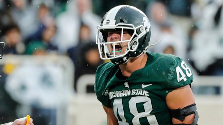 Michigan State defensive end Kenny Willekes celebrates a play against Michigan quarterback Shea Patterson during the second half at Spartan Stadium, October 20, 2018.
Kenny Willekes, Shea Patterson, MSU vs U-M Michigan State defensive end Kenny Willekes celebrates a play against Michigan quarterback Shea Patterson during the second half at Spartan Stadium, October 20, 2018.
Kenny Willekes, Shea Patterson, MSU vs U-M
