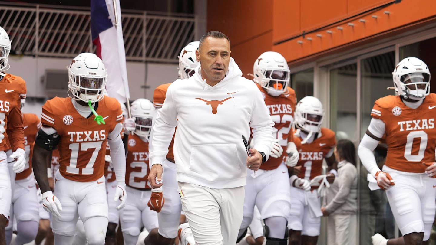 Texas Makes Final 3 For Elite In-State CB