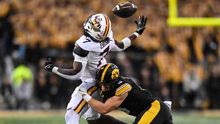 Oct 25, 2025; Iowa City, Iowa, USA; Iowa Hawkeyes defensive back Zach Lutmer (6) breaks up the pass for Minnesota Golden Gophers running back Fame Ijeboi (7) during the fourth quarter at Kinnick Stadium. Mandatory Credit: Jeffrey Becker-Imagn Images Oct 25, 2025; Iowa City, Iowa, USA; Iowa Hawkeyes defensive back Zach Lutmer (6) breaks up the pass for Minnesota Golden Gophers running back Fame Ijeboi (7) during the fourth quarter at Kinnick Stadium. Mandatory Credit: Jeffrey Becker-Imagn Images