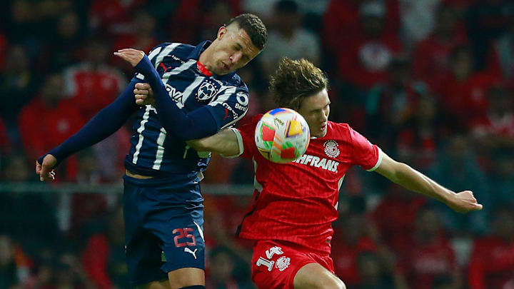 El colombiano Nelson Deossa y Marcel Ruiz en el Clausura 2025