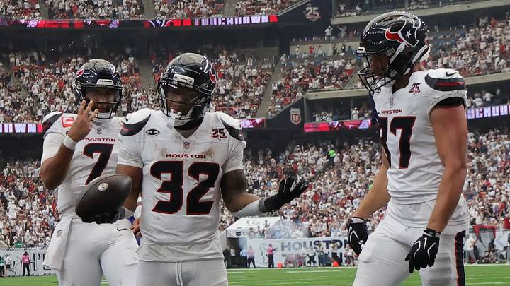 Sep 13, 2026; Houston, Texas, USA; Houston Texans running back David Montgomery (32) celebrates after a touchdown during the third quarter against the Buffalo Bills at Reliant Stadium. Mandatory Credit: Thomas Shea-Imagn Images Sep 13, 2026; Houston, Texas, USA; Houston Texans running back David Montgomery (32) celebrates after a touchdown during the third quarter against the Buffalo Bills at Reliant Stadium. Mandatory Credit: Thomas Shea-Imagn Images