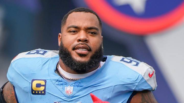 Tennessee Titans defensive tackle Jeffery Simmons (98) takes the field before the game against the Indianapolis Colts at Nissan Stadium in Nashville, Tenn., Sunday, Sept. 21, 2025. Tennessee Titans defensive tackle Jeffery Simmons (98) takes the field before the game against the Indianapolis Colts at Nissan Stadium in Nashville, Tenn., Sunday, Sept. 21, 2025.