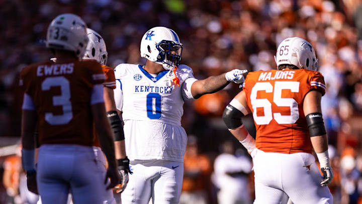 Nov 23, 2024; Austin, Texas, USA; Kentucky Wildcats defensive tackle Deone Walker (0) gets ready pre snap against the Texas Longhorns during the first quarter at Darrell K Royal-Texas Memorial Stadium. Mandatory Credit: Brett Patzke-Imagn Images
