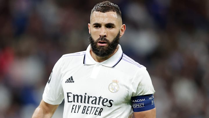 Karim Benzema a retiré son bandage.