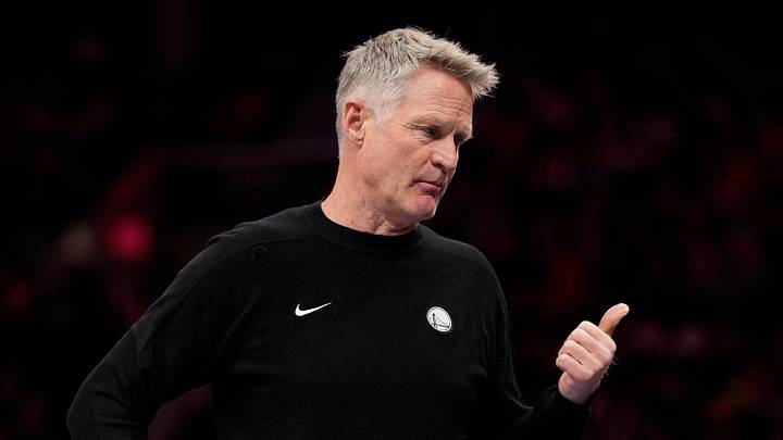 Dec 31, 2025; Charlotte, North Carolina, USA; Golden State Warriors head coach Steve Kerr reacts to a call during the second quarter against the Charlotte Hornets at Spectrum Center. Mandatory Credit: Jim Dedmon-Imagn Images Dec 31, 2025; Charlotte, North Carolina, USA; Golden State Warriors head coach Steve Kerr reacts to a call during the second quarter against the Charlotte Hornets at Spectrum Center. Mandatory Credit: Jim Dedmon-Imagn Images
