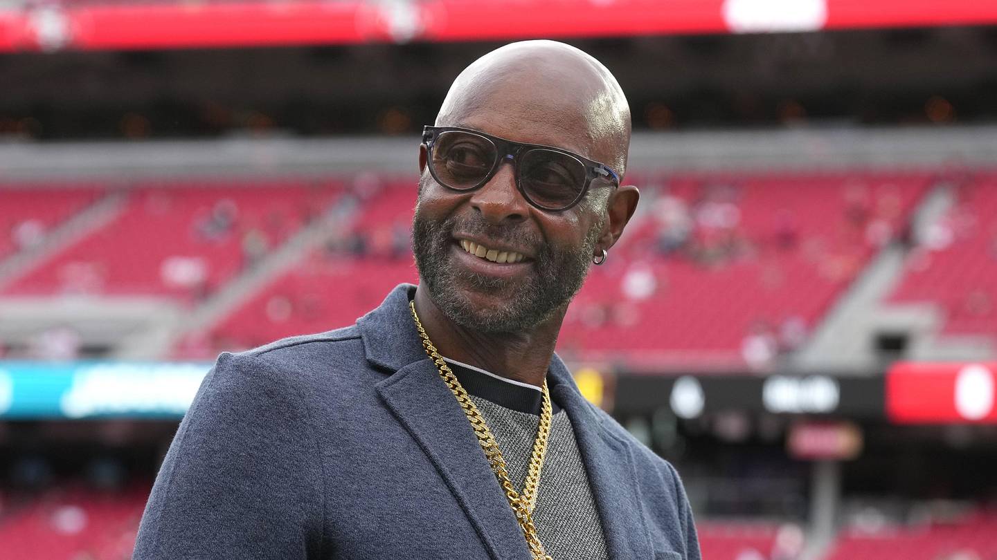 Jerry Rice Provides Rare Insight on Practice Battles Against Deion Sanders