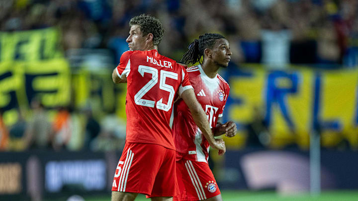 Thomas Müller (l.) hält große Stücke auf Michael Olise 