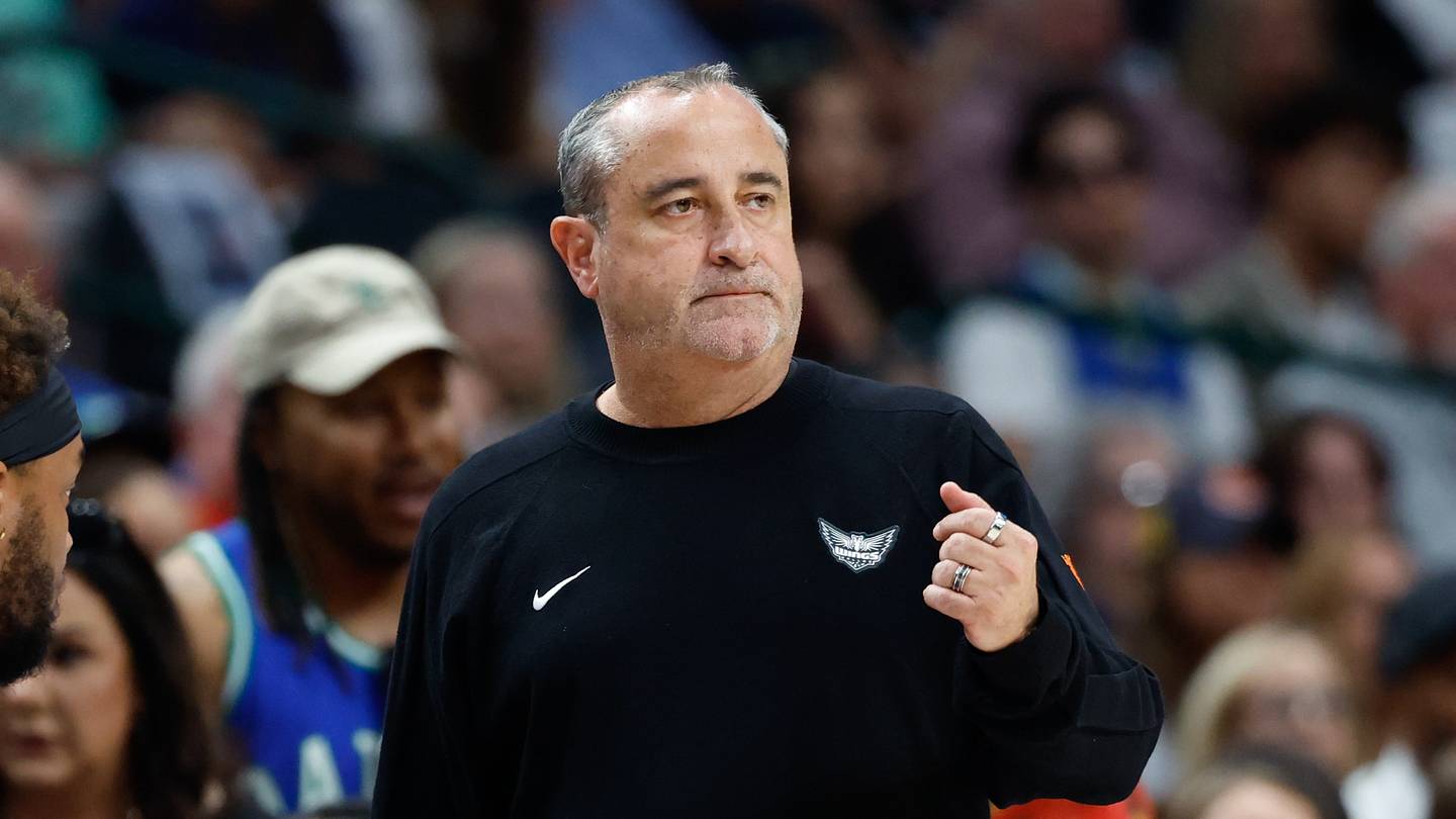 Dallas Wings Coach Details Plan to Slow Down Caitlin Clark