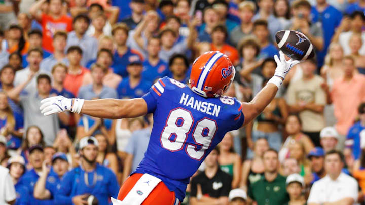 Florida Gators tight end Hayden Hansen (89) reaches for the ball in the endzone against the Florida Gators during the second half. Florida Gators tight end Hayden Hansen (89) reaches for the ball in the endzone against the Florida Gators during the second half.