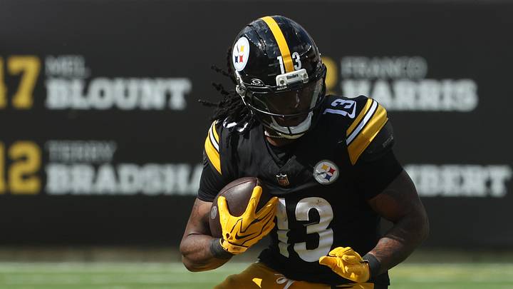 Sep 13, 2026; Pittsburgh, Pennsylvania, USA; Pittsburgh Steelers running back Rico Dowdle (13) runs against Atlanta Falcons linebacker Harold Perkins Jr. (56) during the third quarter at Acrisure Stadium. Mandatory Credit: Charles LeClaire-Imagn Images Sep 13, 2026; Pittsburgh, Pennsylvania, USA; Pittsburgh Steelers running back Rico Dowdle (13) runs against Atlanta Falcons linebacker Harold Perkins Jr. (56) during the third quarter at Acrisure Stadium. Mandatory Credit: Charles LeClaire-Imagn Images