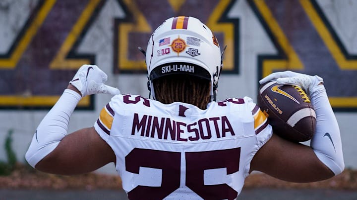Minnesota Golden Gophers Football show off white uniform for road game against Oregon Ducks.
