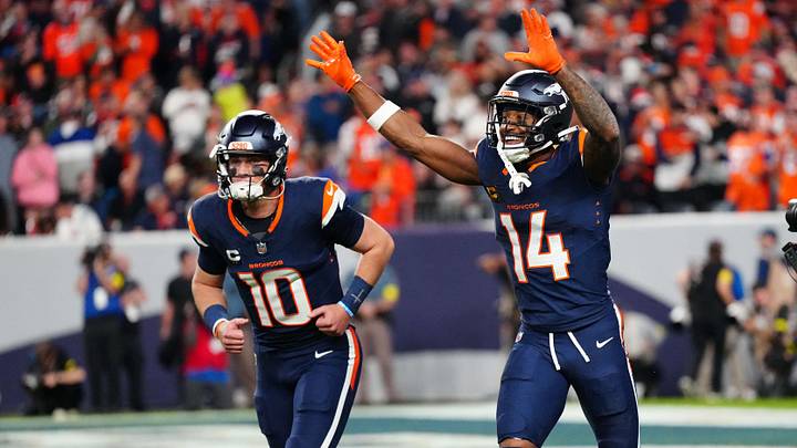 Sep 29, 2025; Denver, Colorado, USA; Denver Broncos wide receiver Courtland Sutton (14) celebrates after scoring a touchdown on a pass from Denver Broncos quarterback Bo Nix (10) during the second quarter against the Cincinnati Bengals at Empower Field at Mile High. Sep 29, 2025; Denver, Colorado, USA; Denver Broncos wide receiver Courtland Sutton (14) celebrates after scoring a touchdown on a pass from Denver Broncos quarterback Bo Nix (10) during the second quarter against the Cincinnati Bengals at Empower Field at Mile High.
