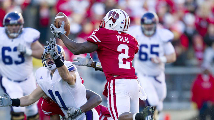 Former Wisconsin Badgers cornerback Jay Valai (2) could join Jim Leonhard on the Buffalo Bills coaching staff. Former Wisconsin Badgers cornerback Jay Valai (2) could join Jim Leonhard on the Buffalo Bills coaching staff.
