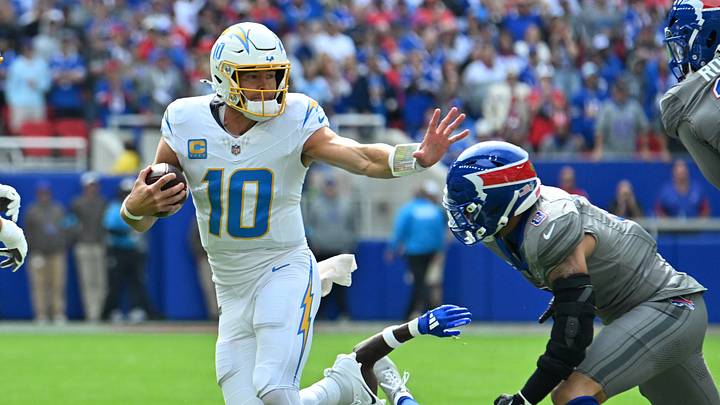 Justin Herbert had an early lead in Buffalo, but lost for the third consecutive week.