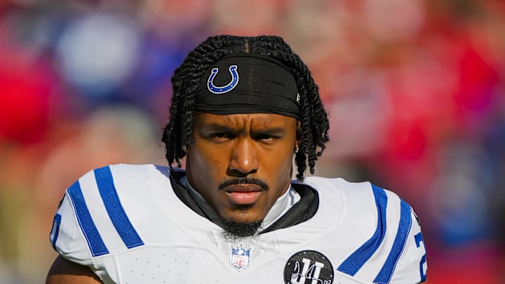 Indianapolis Colts safety Nick Cross during warmups