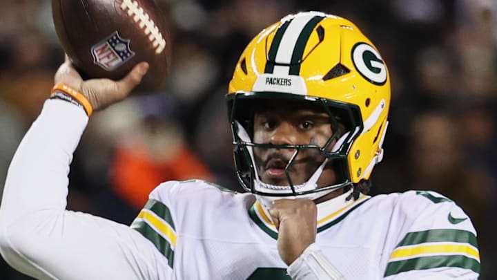 Green Bay Packers quarterback Malik Willis (2) throws a pass against the Chicago Bears on Saturday night.