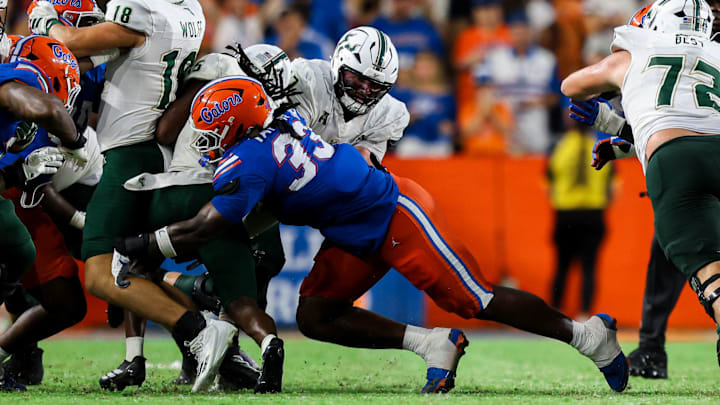 Brien Taylor Jr. could see his role increase after an injury to Florida Gators defensive lineman Caleb Banks. Brien Taylor Jr. could see his role increase after an injury to Florida Gators defensive lineman Caleb Banks.