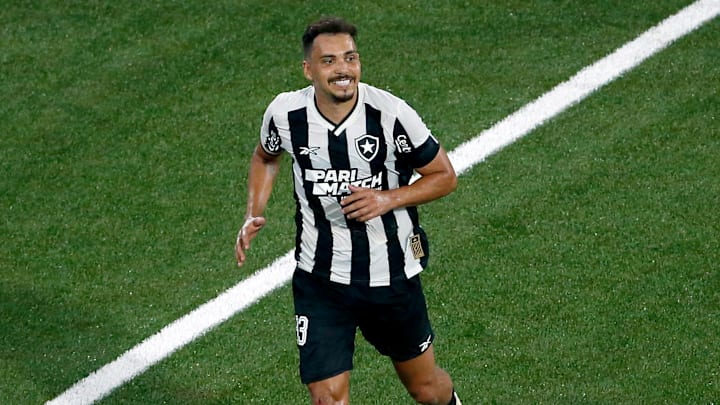 Cruzeiro encaminhou contratação de Eduardo