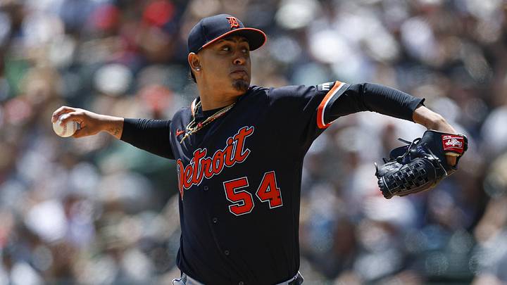 Detroit Tigers starting pitcher Keider Montero (54) delivers a pitch against the Chicago White Sox. Detroit Tigers starting pitcher Keider Montero (54) delivers a pitch against the Chicago White Sox.
