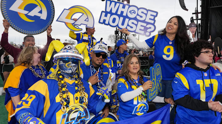 Los Angeles Rams fans cheer before the first round of the NFL Draft. Mandatory Credit: Kirby Lee-Imagn Images