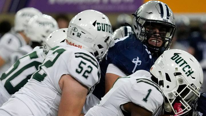 Pella advanced one step closer to returning to the UNI-Dome this past week in Iowa high school football. Pella advanced one step closer to returning to the UNI-Dome this past week in Iowa high school football.