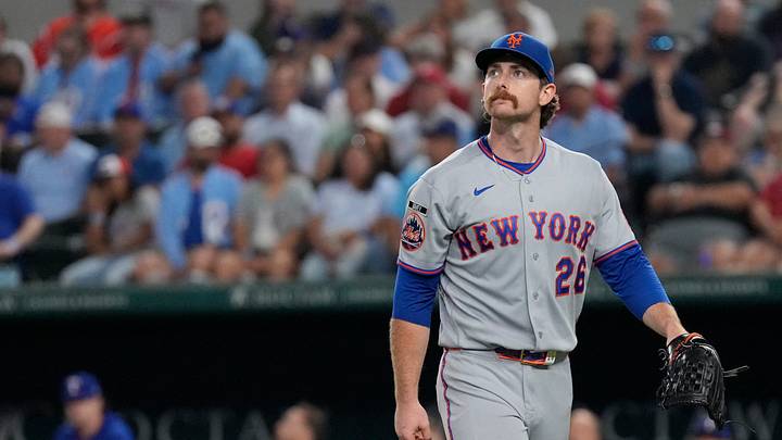 Sep 23, 2026; Arlington, Texas, USA; New York Mets pitcher Nolan McLean (26) walks off the field after pitching the seventh inning against the Texas Rangers at Globe Life Field. Mandatory Credit: Raymond Carlin III-Imagn Images Sep 23, 2026; Arlington, Texas, USA; New York Mets pitcher Nolan McLean (26) walks off the field after pitching the seventh inning against the Texas Rangers at Globe Life Field. Mandatory Credit: Raymond Carlin III-Imagn Images