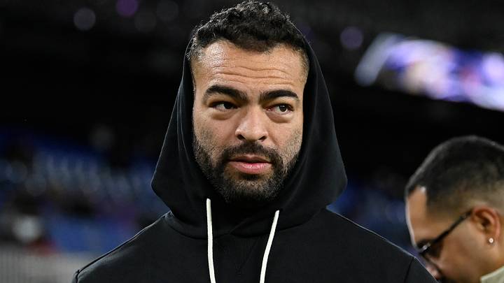 Sports Illustrated's Adam Carlson dives into why the Vikings need to add Kyle Van Noy to the 53-man roster sooner rather than later. Sports Illustrated's Adam Carlson dives into why the Vikings need to add Kyle Van Noy to the 53-man roster sooner rather than later.