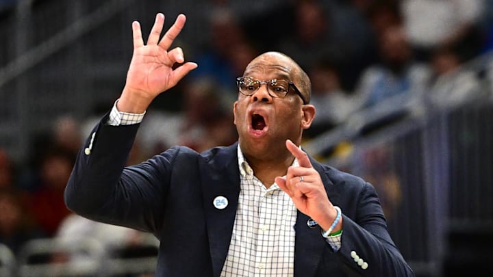 Mar 21, 2025; Milwaukee, WI, USA; North Carolina Tar Heels head coach Hubert Davis during the first half of a first round NCAA men’s tournament game against the Mississippi Rebels at Fiserv Forum. Mandatory Credit: Benny Sieu-Imagn Images