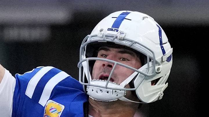 Indianapolis Colts quarterback Daniel Jones is pressured