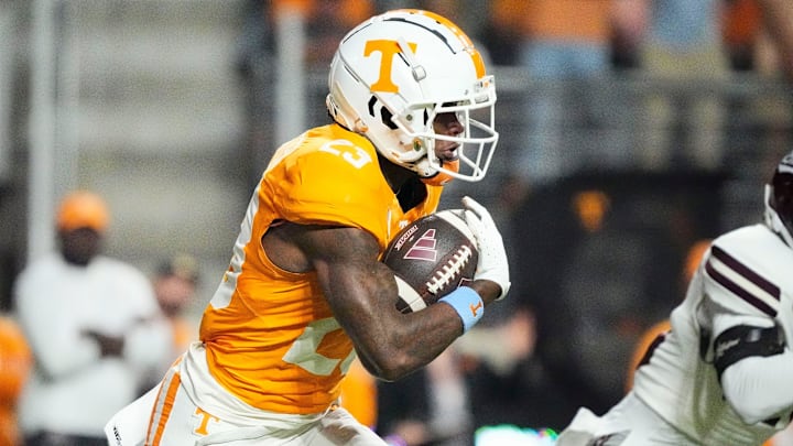 Tennessee Volunteers vs. Syracuse Orange football game prediction 2025 