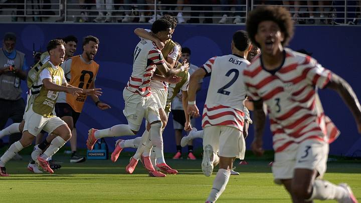 USMNT Dominates Bosnia and Herzegovina, Clinching First Knockout Victory in Nearly a Quarter Century