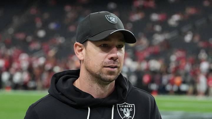 Aug 27, 2026; Paradise, Nevada, USA; Las Vegas Raiders head coach Klint Kubiak looks on during warmups before a game against the San Francisco 49ers at Allegiant Stadium. Mandatory Credit: Kirby Lee-Imagn Images Aug 27, 2026; Paradise, Nevada, USA; Las Vegas Raiders head coach Klint Kubiak looks on during warmups before a game against the San Francisco 49ers at Allegiant Stadium. Mandatory Credit: Kirby Lee-Imagn Images