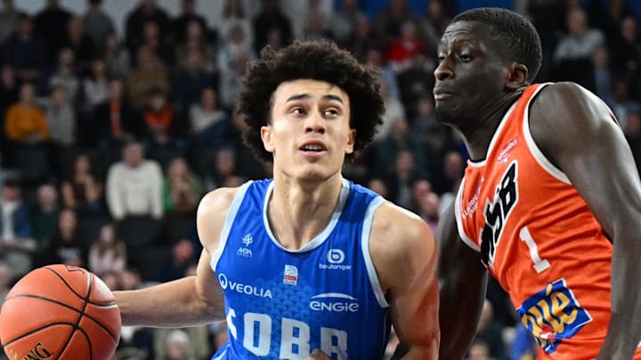 [US, Mexico & Canada customers only] Feb 15, 2025 Caen, FRANCE; St Quentin point guard Nolan Traore in action against Le Mans in a Leaders Cup match. Mandatory Credit: Franck Faugere/Presse Sports via Imagn Images