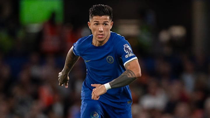 El contrato de Enzo Fernández con el Chelsea FC es uno de los que se usó para ejemplificar la incorporación de la nueva regla