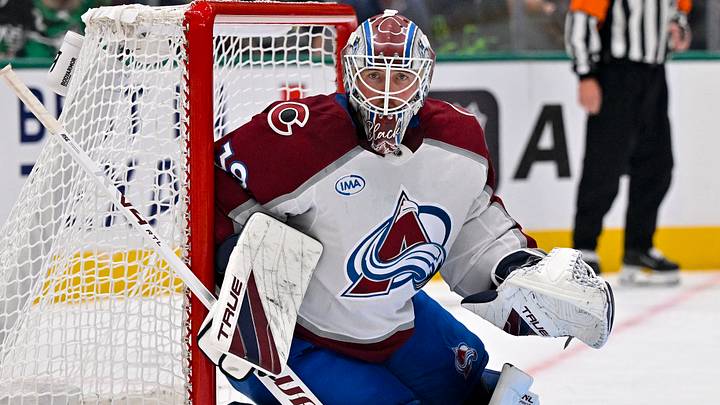 Oct 13, 2026; Dallas, Texas, USA; Colorado Avalanche goaltender Mackenzie Blackwood (39) faces the Dallas Stars attack during the second period at the American Airlines Center. Mandatory Credit: Jerome Miron-Imagn Images