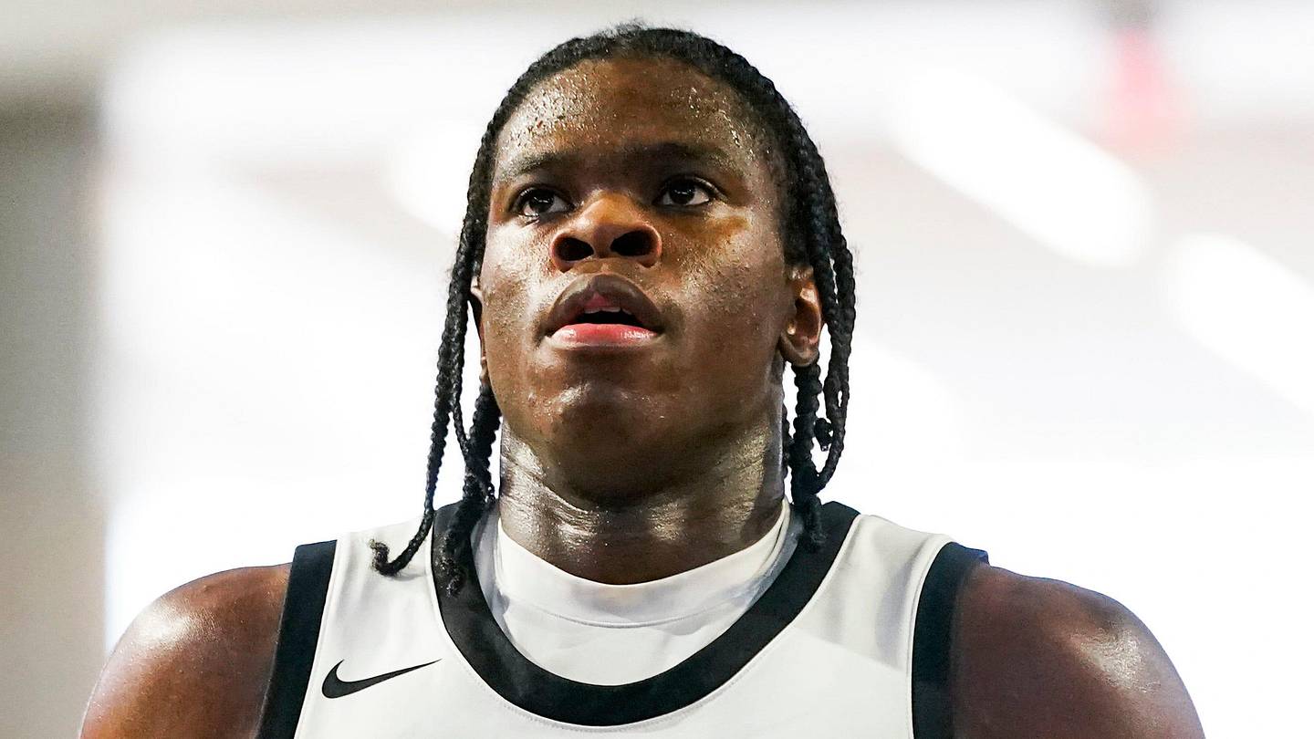 Can Acuff's Success Open Door for Razorbacks to Land No. 2 Prospect?