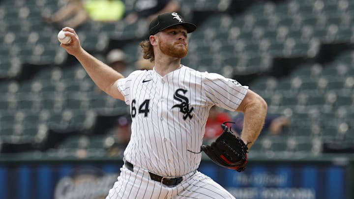 Chicago White Sox starting pitcher Shane Smith (64) throws against the Cleveland Guardians at Rate Field. 
