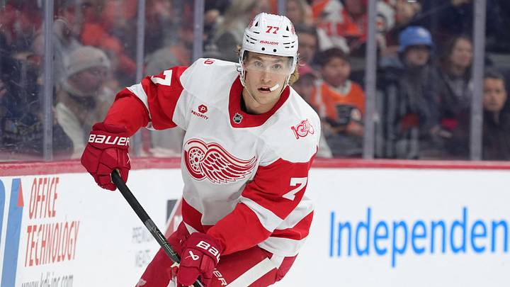 Detroit Red Wings defenseman Simon Edvinsson (77) controls the puck. Credit: Kyle Ross-Imagn Images Detroit Red Wings defenseman Simon Edvinsson (77) controls the puck. Credit: Kyle Ross-Imagn Images