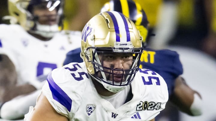 Jan 8, 2024; Houston, TX, USA; Washington Huskies offensive lineman Troy Fautanu (55) against the
