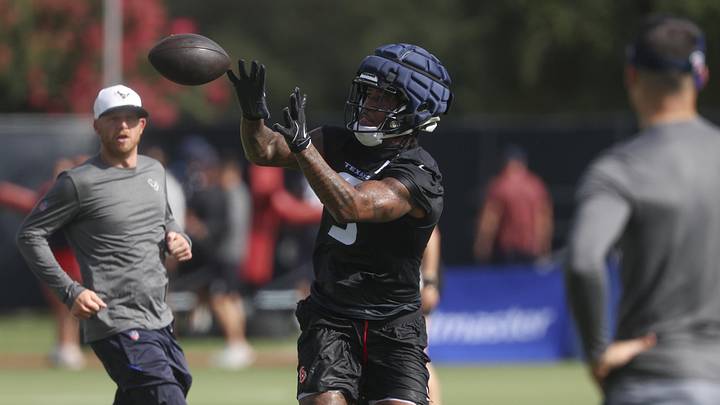 Jul 23, 2025; Houston, TX, USA;  Houston Texans tight end Brevin Jordan (9) during training camp at Houston Methodist Training Center. Mandatory Credit: Troy Taormina-Imagn Images