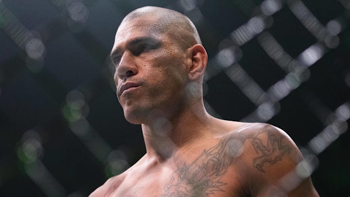 ALEX PEREIRA (13-3) of Sao Paolo, Brazil defeats MAGOMED ANKALAEV (21-2-1-1NC) of Dagestan, Russia by TKO (Strikes) at 1:20 of Round 1 during UFC 320 at the T Mobile Arena in Las Vegas. Las Vegas USA ALEX PEREIRA (13-3) of Sao Paolo, Brazil defeats MAGOMED ANKALAEV (21-2-1-1NC) of Dagestan, Russia by TKO (Strikes) at 1:20 of Round 1 during UFC 320 at the T Mobile Arena in Las Vegas. Las Vegas USA