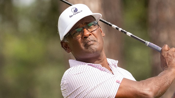 Vijay Singh made the Sony Open cut as a 62-year-old. 