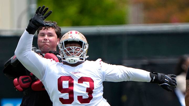 San Francisco 49ers defensive tackle Gracen Halton (93)