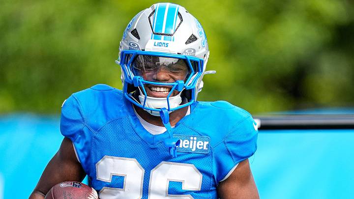 Detroit Lions running back Jabari Small (26) practices during training camp Detroit Lions running back Jabari Small (26) practices during training camp