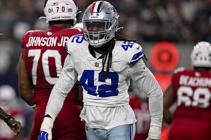 Dallas Cowboys defensive end Jadeveon Clowney celebrates after he sacks Arizona Cardinals quarterback Jacoby Brissett.